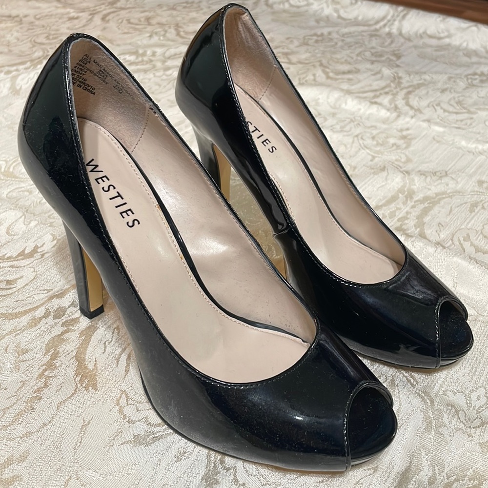 Women’s Black Heels
